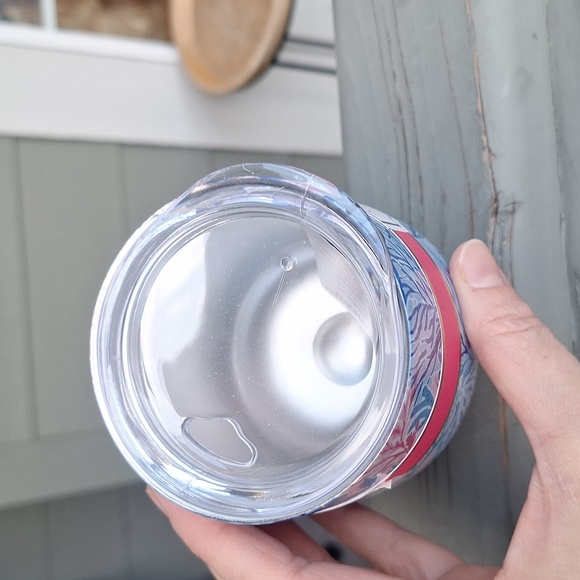 NWT Lily Pulitzer Insulated Stemless Coffee Tumbler in Kaleidoscope Coral - Picture 2 of 6